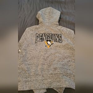 NWOT Pittsburgh Penguins Gray Sweater Hoodie Size Large. Full Zip